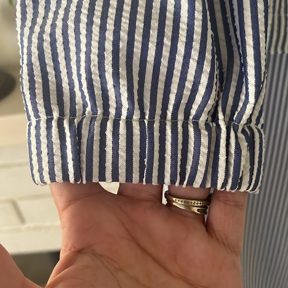 Orvis 2 piece seersucker blue and white set, medium - Picture 6 of 9